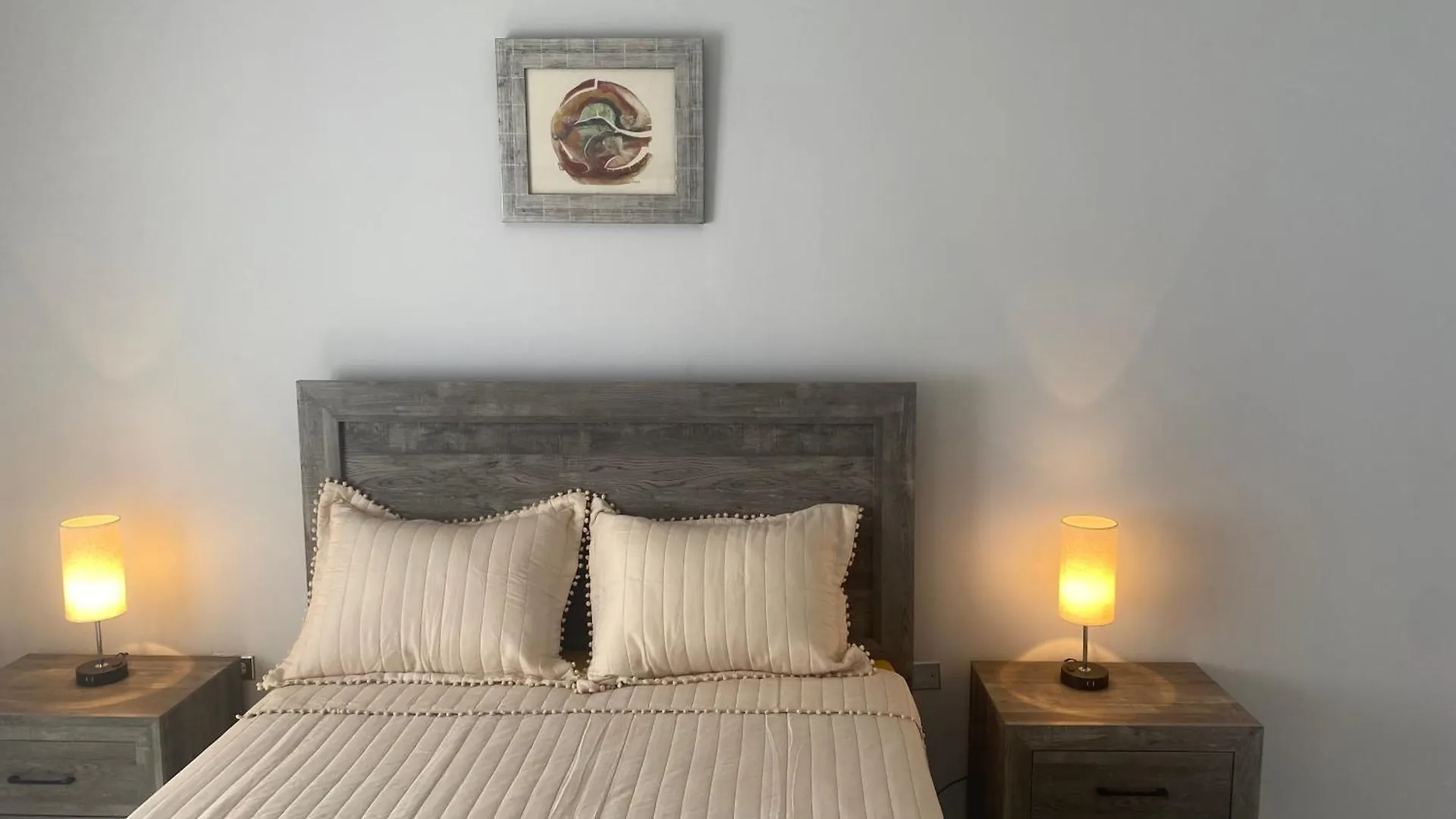 Апартаменты Andre'S Manor Old Harbour